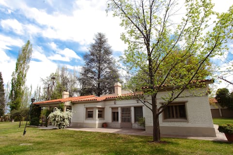 Quinta El Roble Tupungato, 10 people with pool
