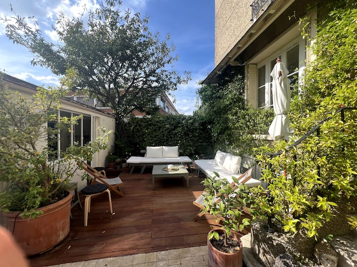 Maison Charmante Avec Jardin - Buttes Chaumont - Paris