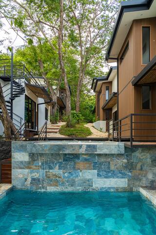 Motmot Tamarindo: Eco Luxury Villa 3 | Pool