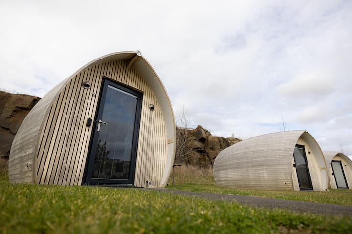 Lost Shore Surf Resort - Waterfront Pod A - South Queensferry