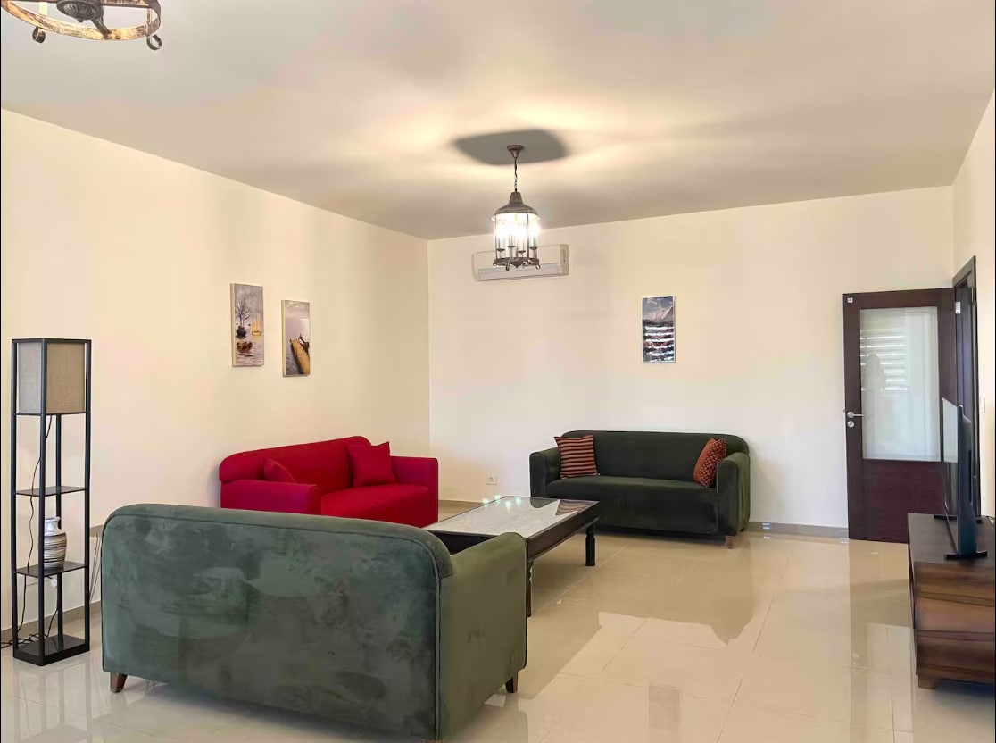 Spacious apart in heart of Byblos — 1 min to beach
