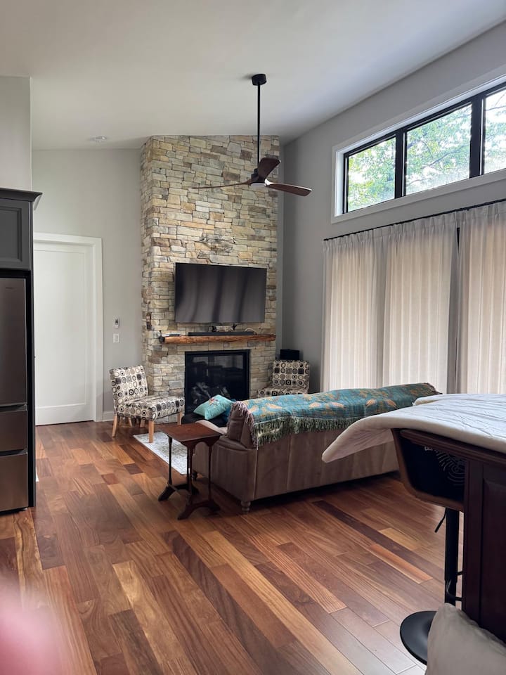 Wow• Modern Nc Cabin • Stunning Mountain/lake View - Tuckasegee, NC