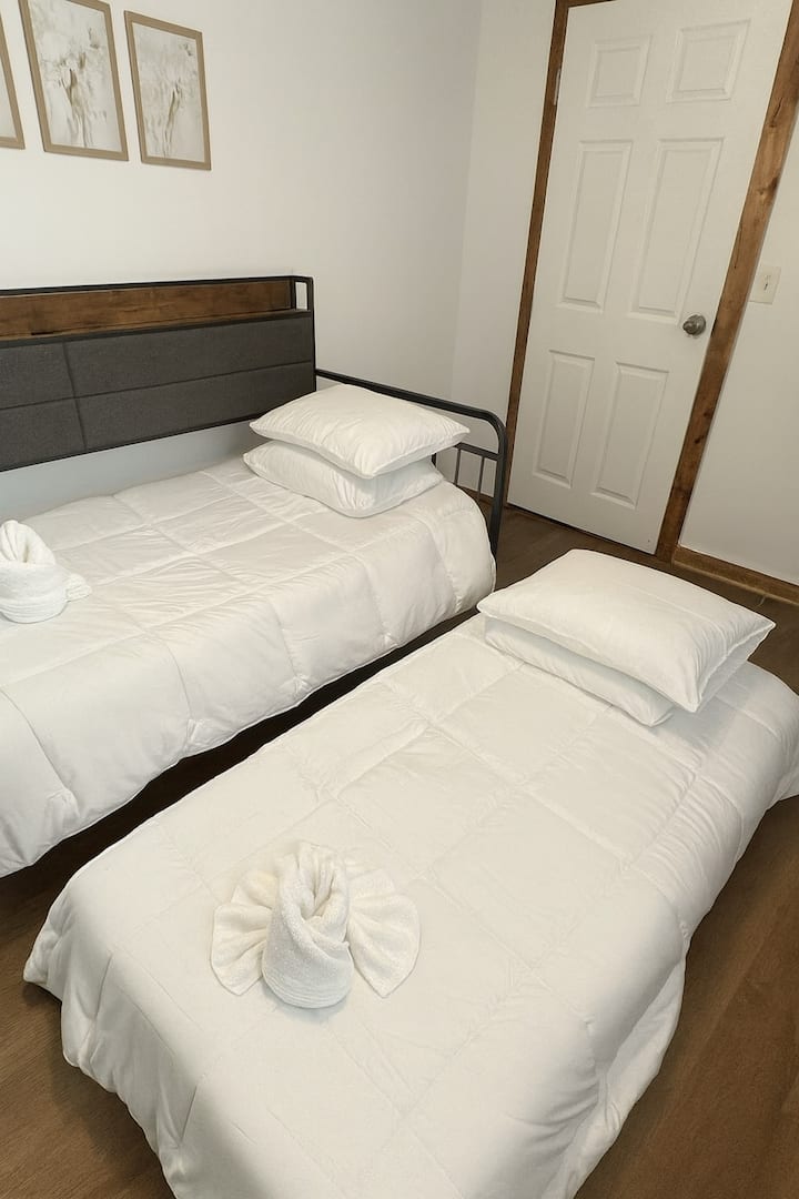 Ligbed met uitschuifbaar bed