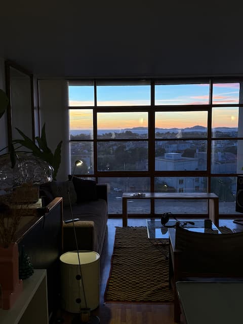 Successful Airbnb property: Duplex with sea view in Cité Radieuse in Marseille 8e Arrondissement