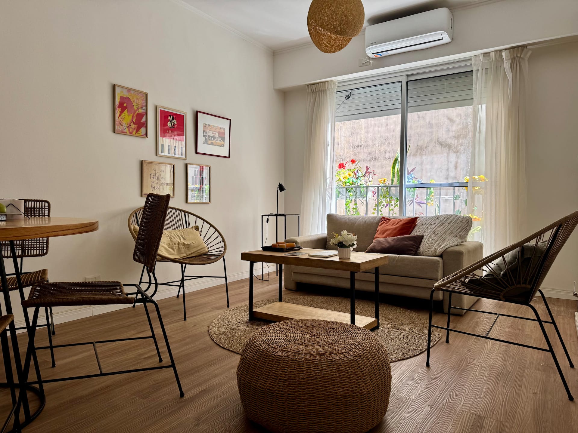 Warm and bright refuge with boho chic style