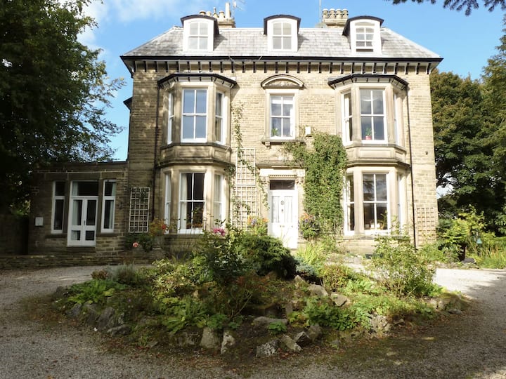 Elegant Apartment In Grade Ii Listed Building - Buxton