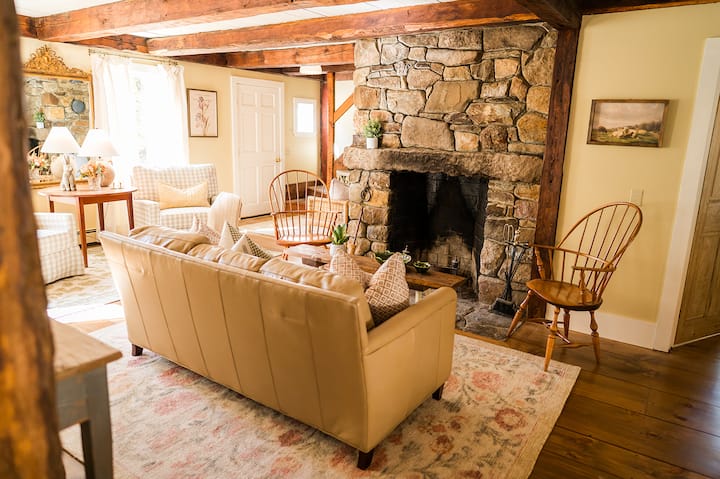 Lakes Region Getaway For 16 Guests & Pet Friendly - New Hampshire (State)