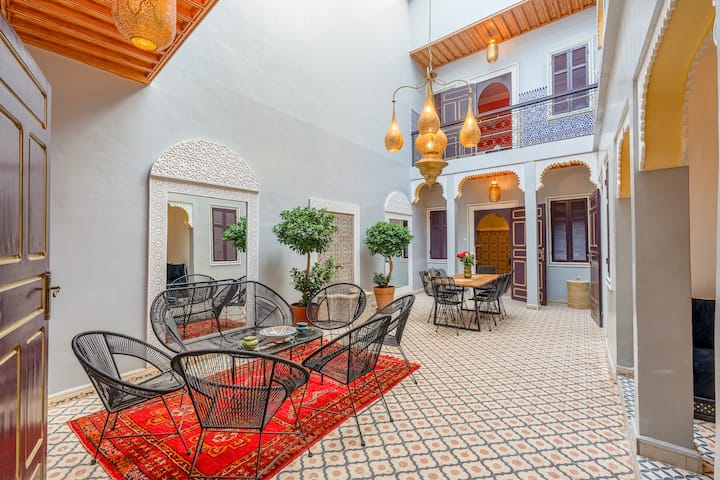 Riad Luxe Jacuzzi – Transfert & Petit-déj Offerts - Marrakech
