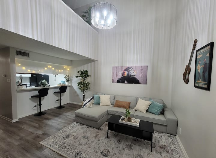 Music Themed Loft W/ Private Patio - Brownwood, TX