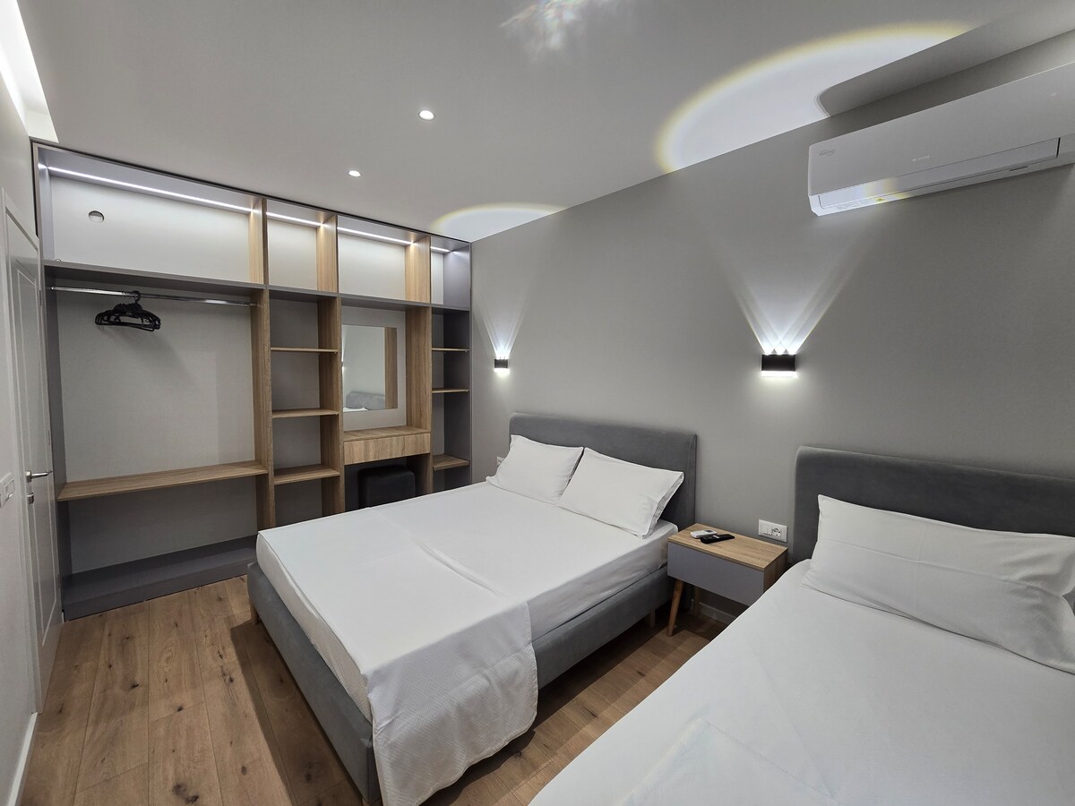 Listing 1551604243359492239