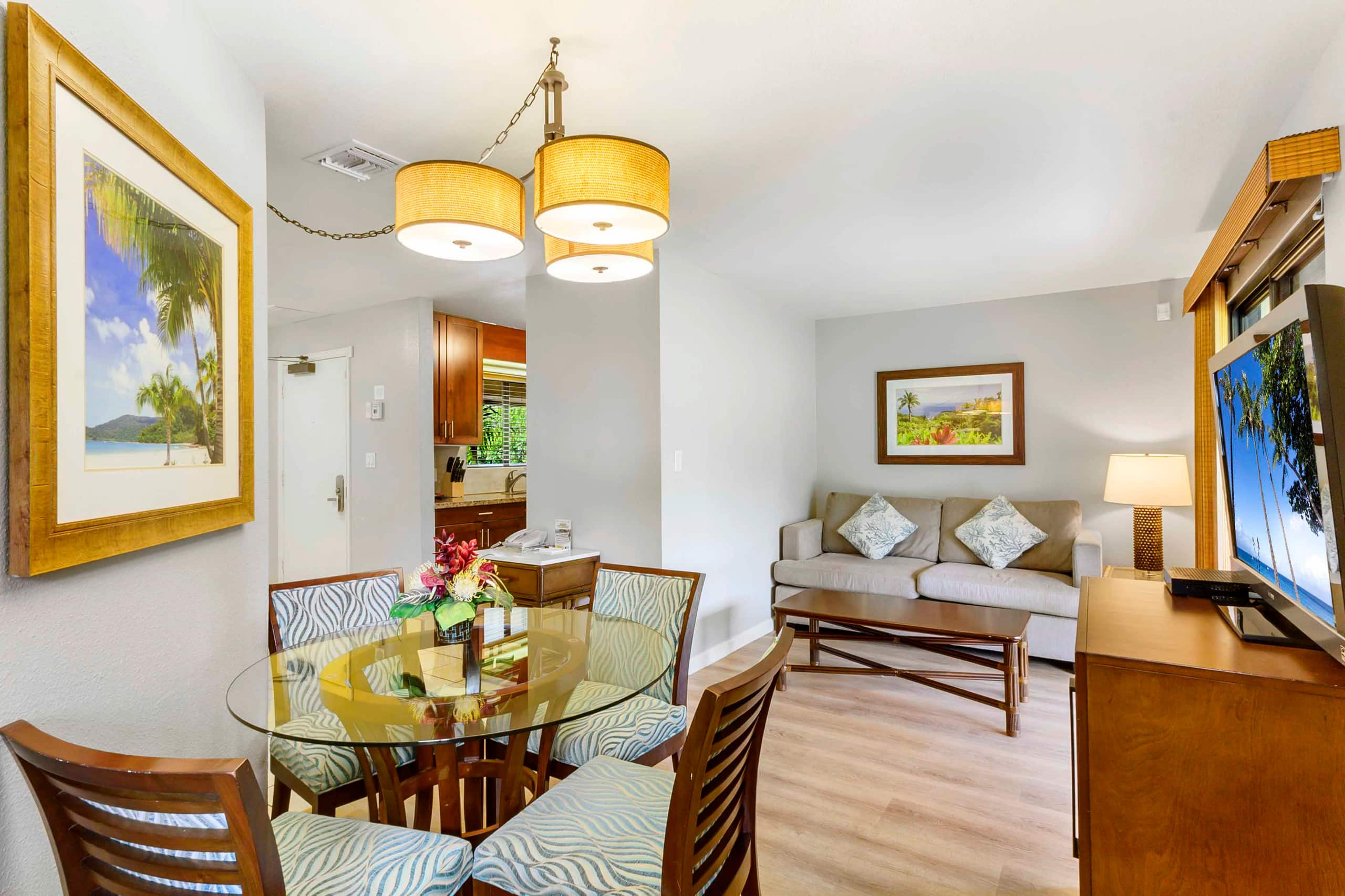 Hotel in Lahaina · ★5.0 · 1 bedroom · 2 beds · 1 private bath - Image 3