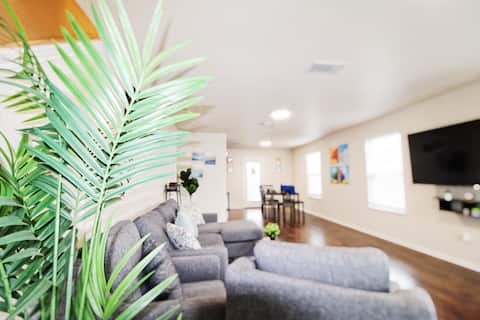 Successful Airbnb property: Spacious Family Home w/ Patio by SeaWorld in Woodlawn Hills/ Ingram Hills