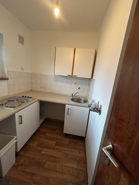 Successful Airbnb property: Newly furnished one-bedroom apartment in Linden Süd