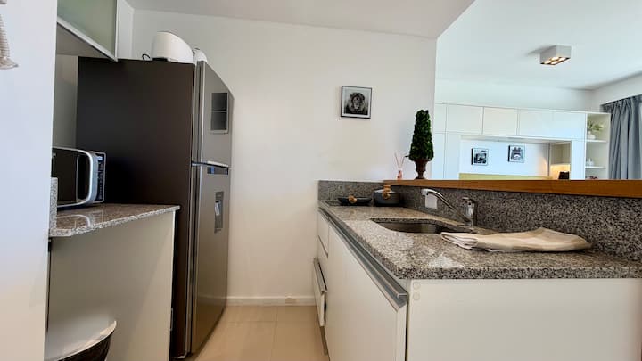 Kitnet com varanda em Balvanera