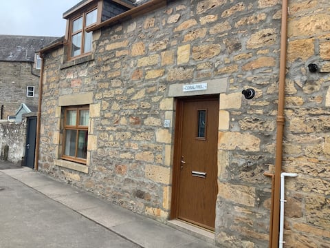 Coral Peel Holiday Home Elgin