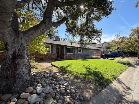 Peaceful 3BR house in Los Altos