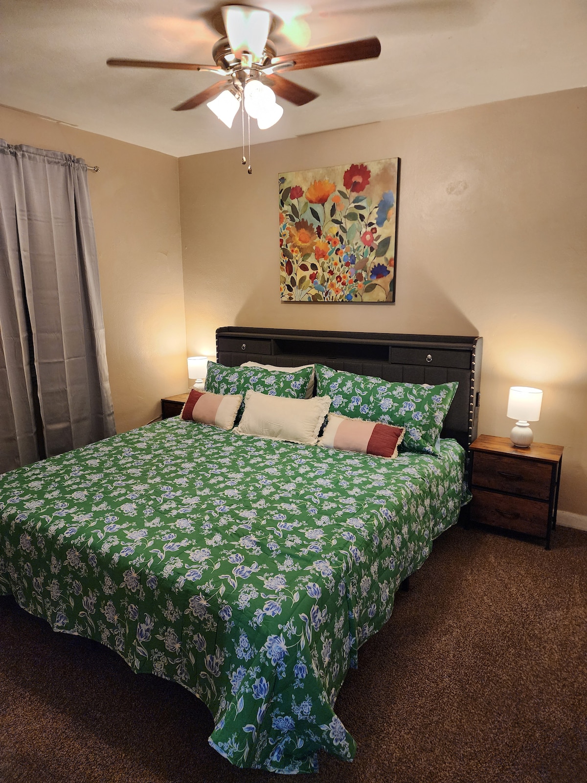 Un refugio tranquilo diseñado para un sueño profundo y reparador.