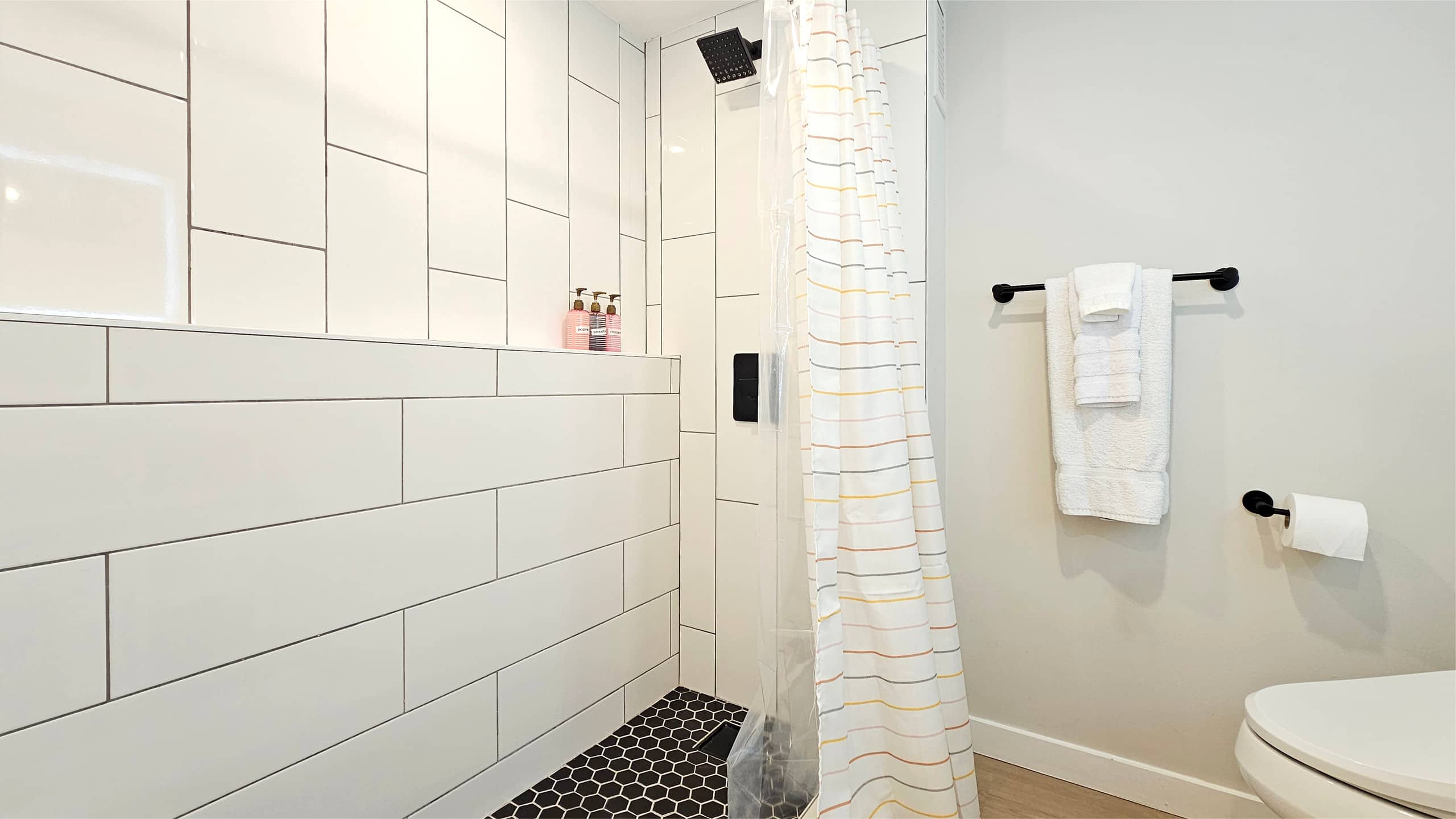 Mint Marine Surf Flat | Kitchen+FREE Parking⁎MS403 - Image 13