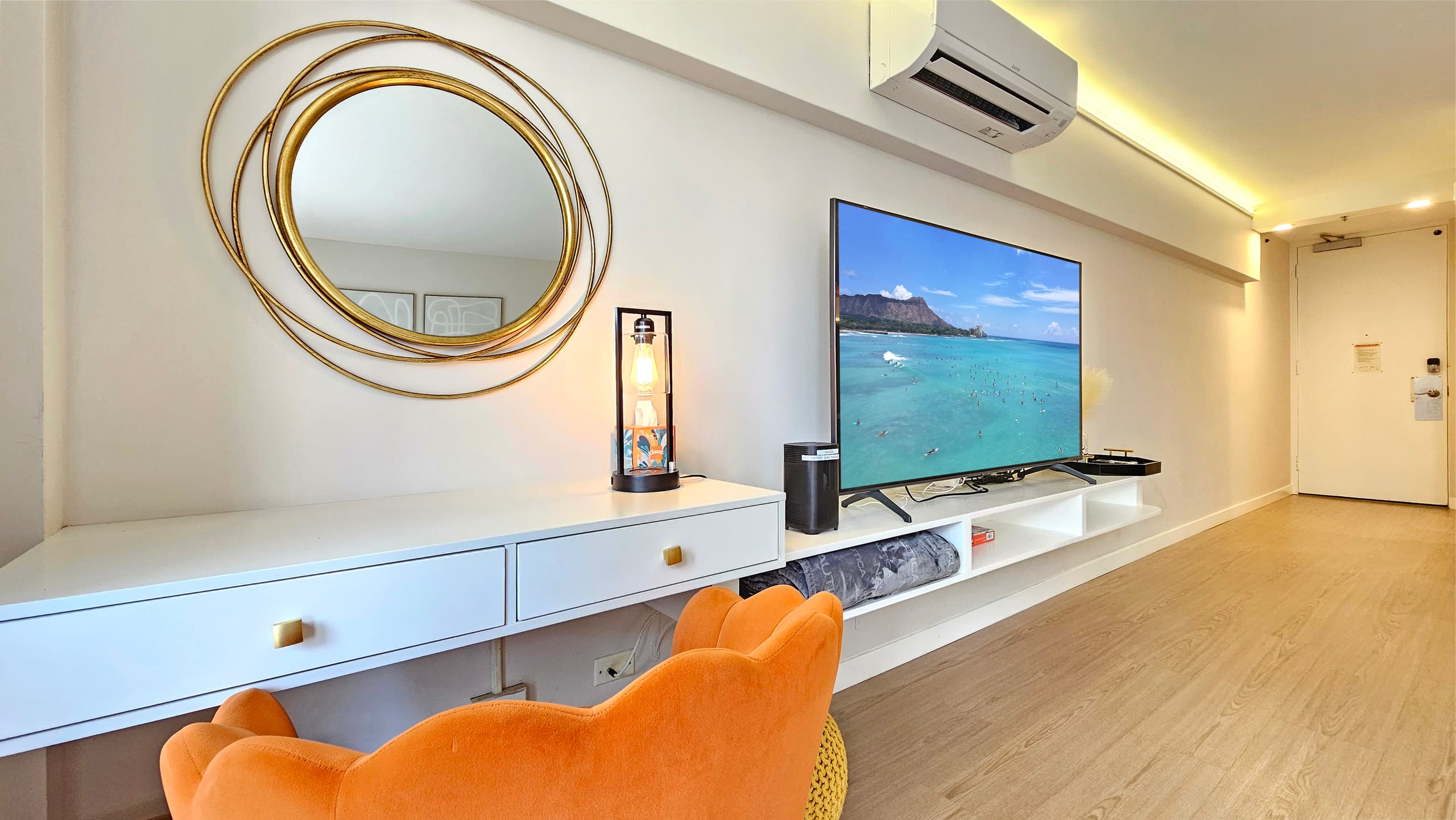 Mint Marine Surf Flat | Kitchen+FREE Parking⁎MS403 - Image 4
