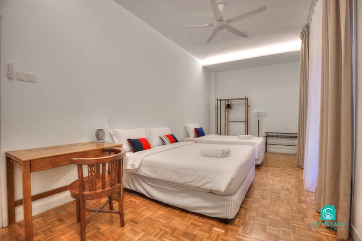 带卫生间+阳台的房间