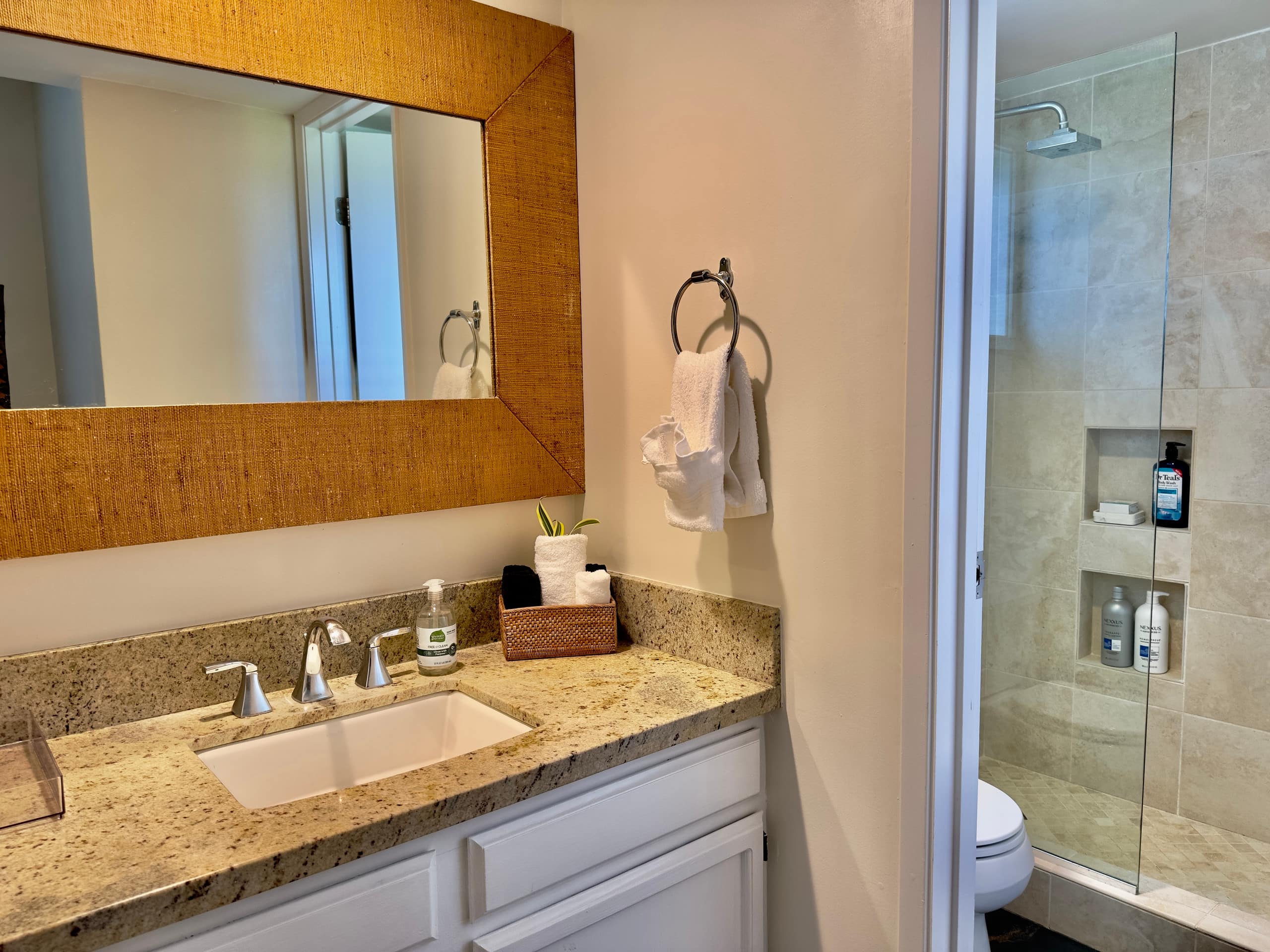 Condo in Princeville · ★5.0 · 1 bedroom · 1 bed · 1 bath - Image 11