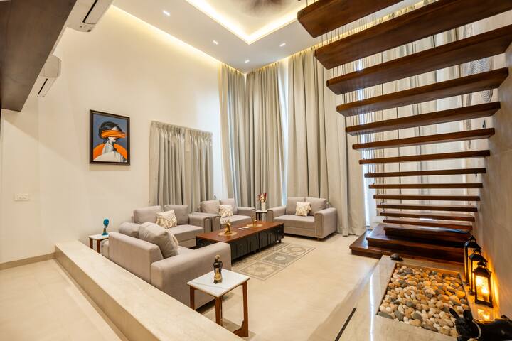 Living room image 9