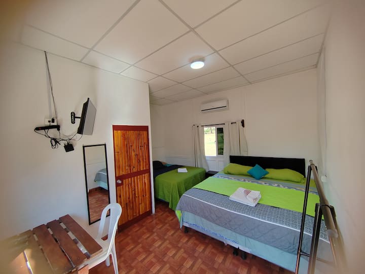 Hotel Resort Completo; Habitaciones, Piscinas - Zacapa
