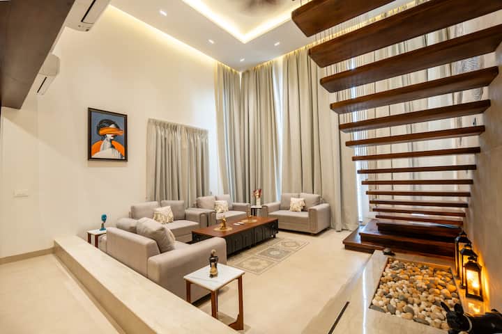 Living room image 3