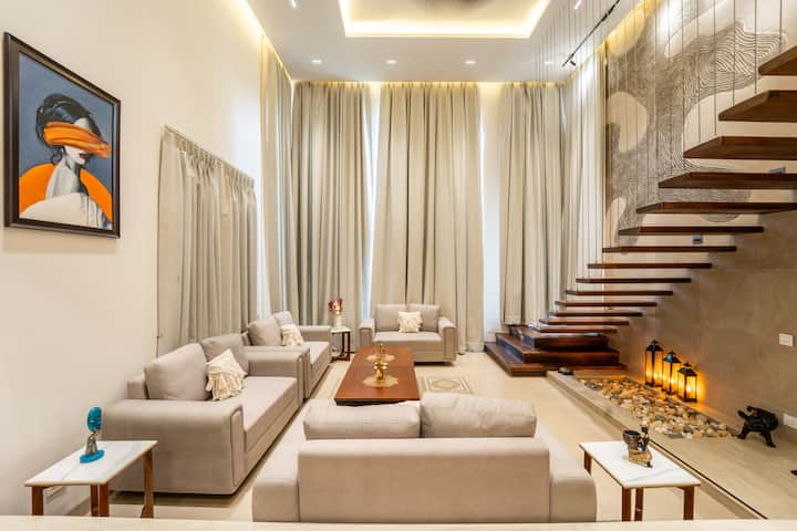 Living room image 6