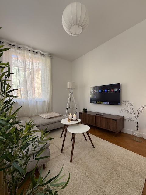 Top Airbnb: The glow: Station • Parking • Fiber WiFi • Netflix à Mulhouse