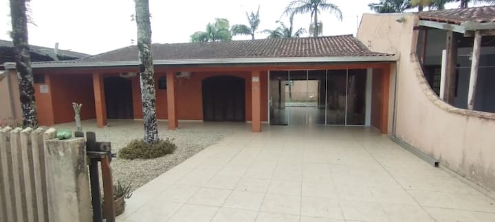 Casa Em Itapoá Sc 3 Quartos 1 Com Suíte - Itapoá