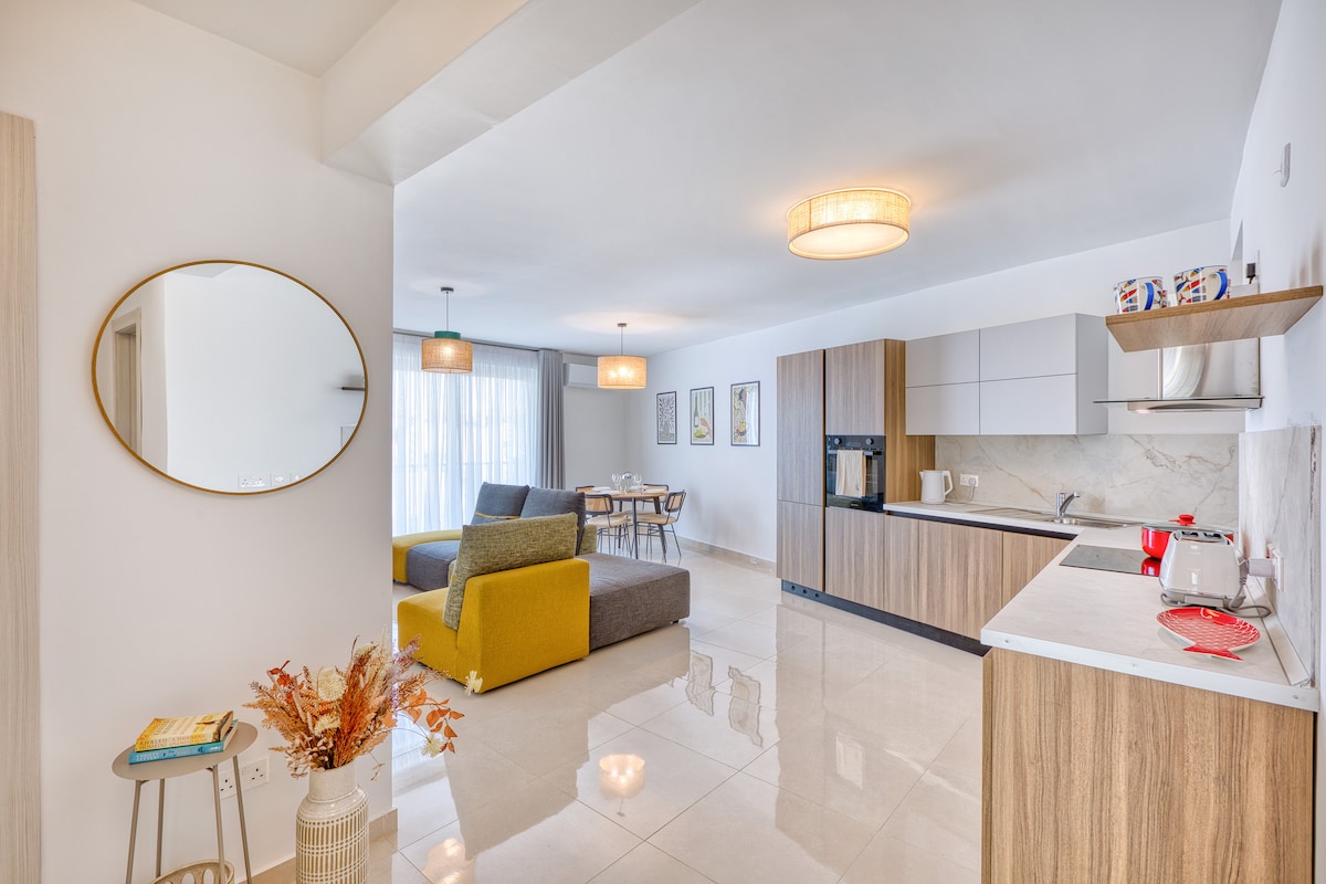 Sea-View 2 Bedroom Apartment Near Birgu Waterfront