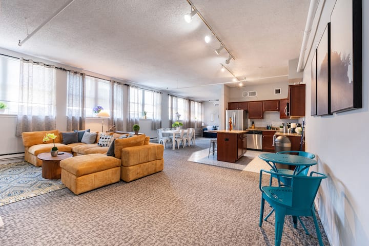 Spacious Downtwn Penthouse|vintage 3bd-gym+balcony - Chinatown - Chicago