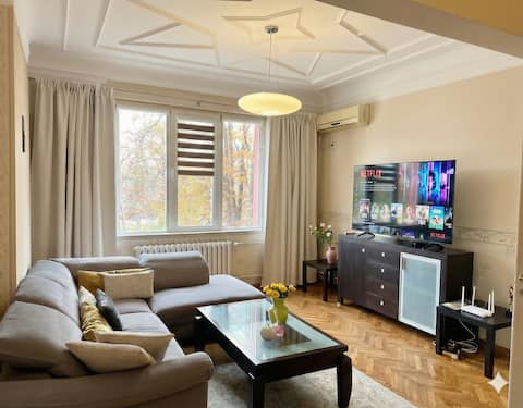 Successful Airbnb property: Vitosha blvd 2 bedm NDK park spectacular location in Център
