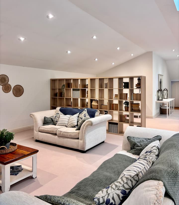 The Luxury Studio, Baydon Estate - マールバラ