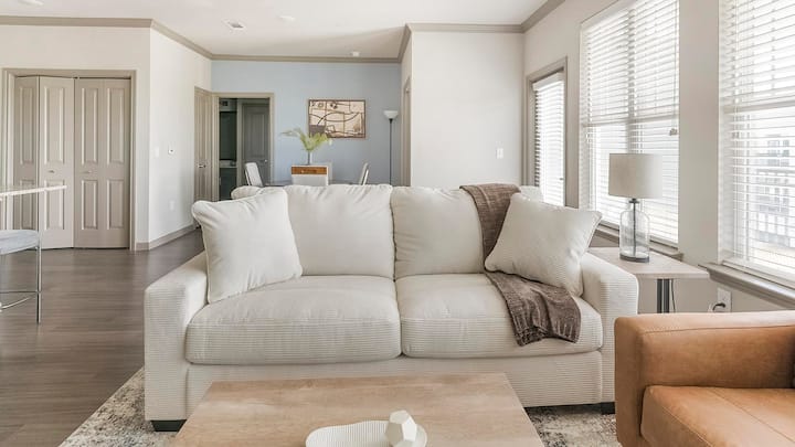 Landing | Chic 2bd In Eastpoint - Baytown, TX