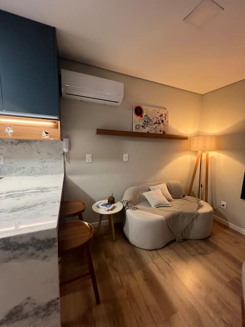 Top Airbnb: Corner 1101 with covered garage (super luxury) em Pelotas
