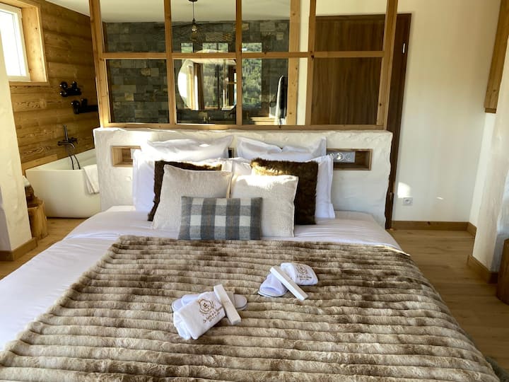Bellevue Suite Luxe Pour Amoureux, Sauna, Jacuzzi - La Bresse