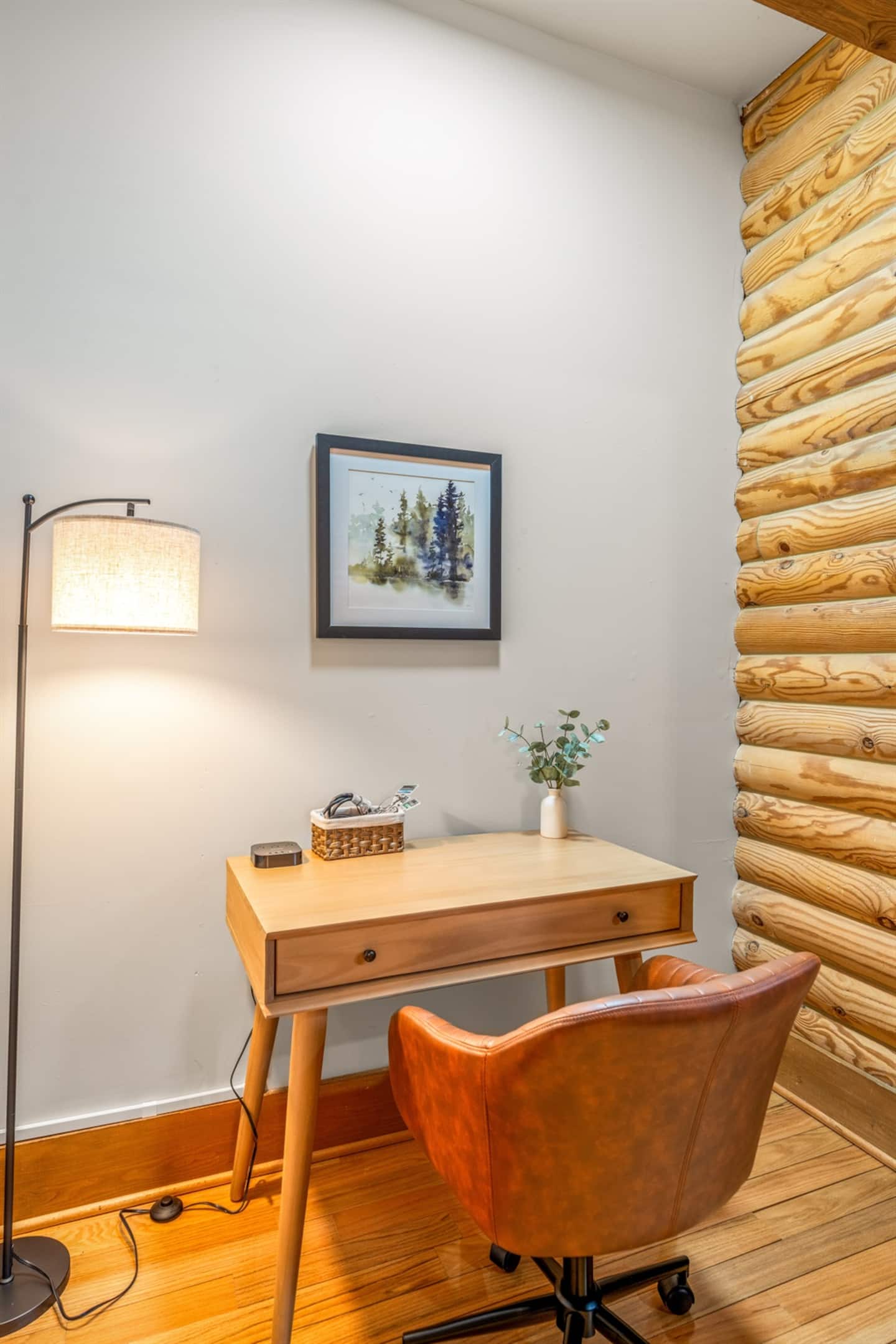 A dedicated workspace with a desk and chair — for remote work, Zoom calls, or quick check-ins (Starlink Wi-Fi included).