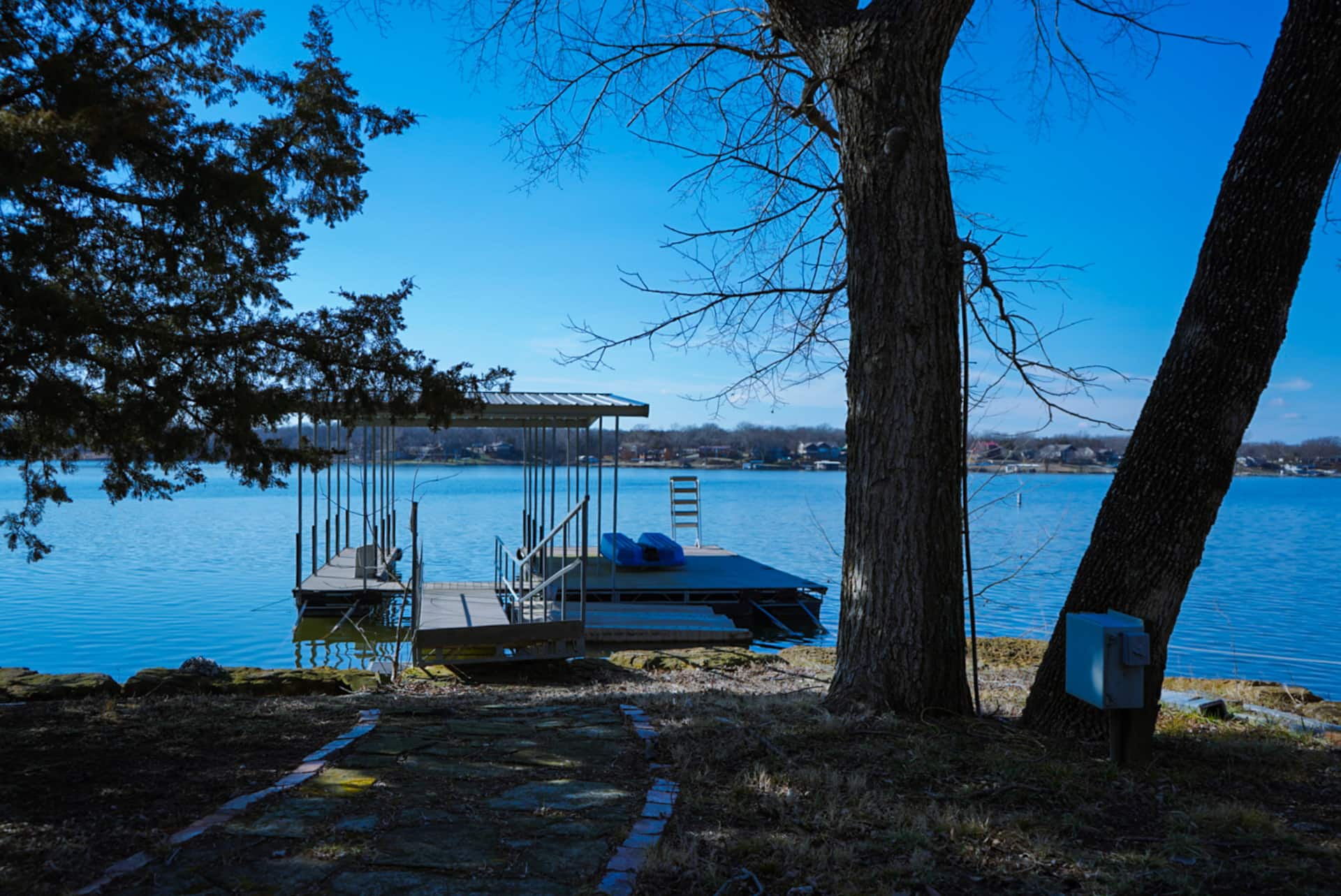 Lake Front Magnolia House