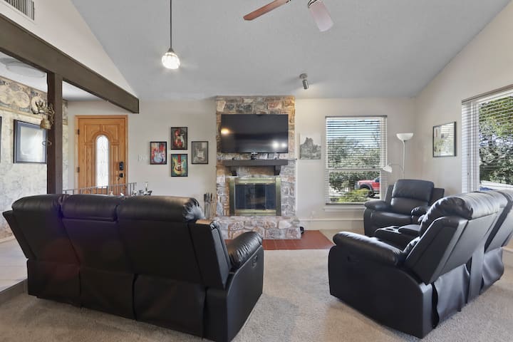 Cozy 3br Retreat Near Lake Travis! - Steiner Ranch - Austin