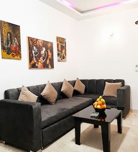 stylish cozy one bedroom apartment