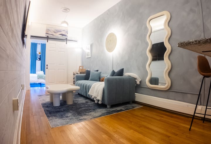 Harbor Blue Oasis| Stylish Stay Near Nyc |Sleeps 6 - Union City, NJ