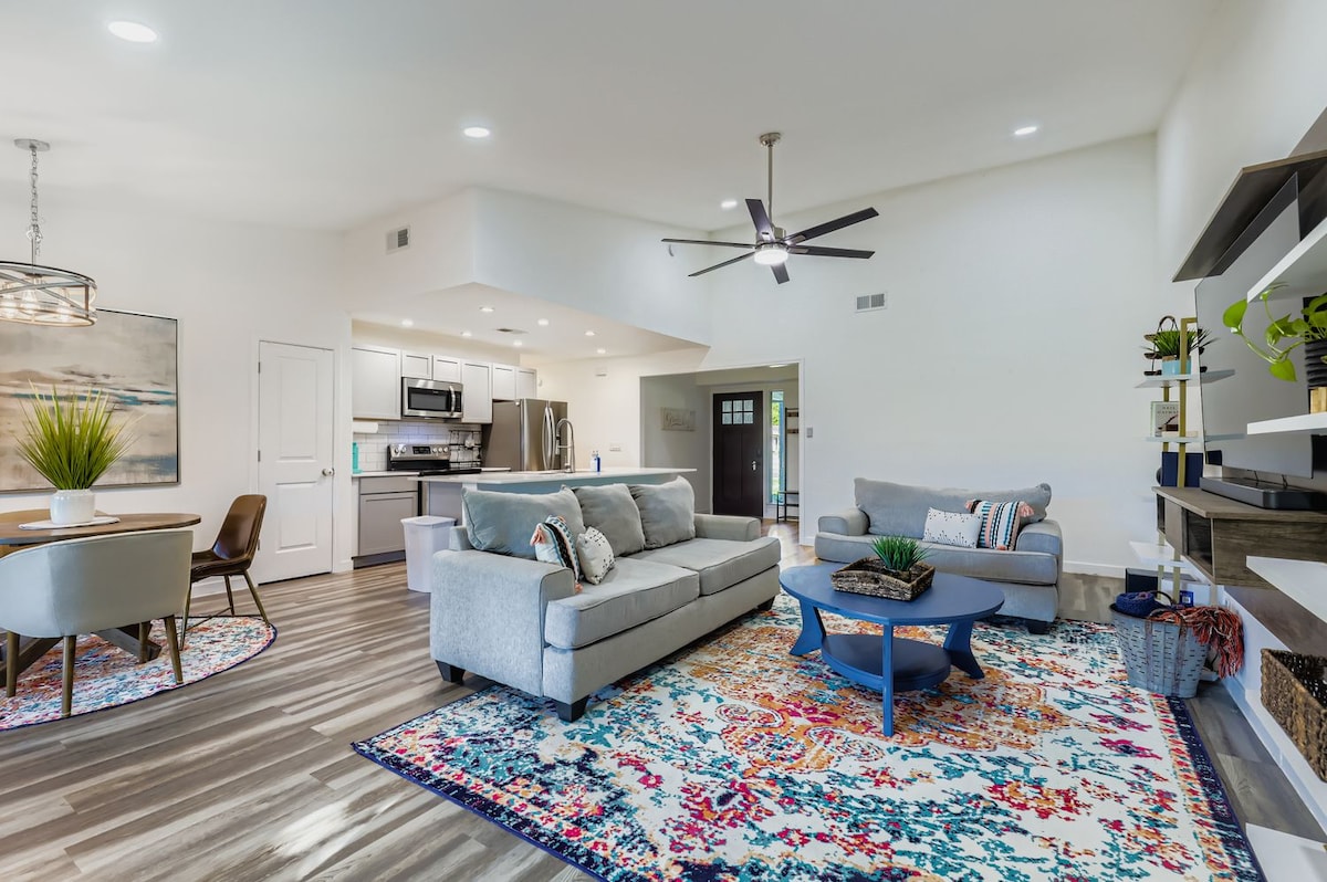 Successful Airbnb property: Centrally located modern 3 bdr 2 bth in Round Rock in Round Rock