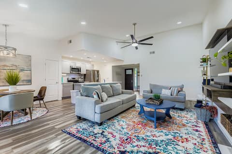 Successful Airbnb property: Centrally located modern 3 bdr 2 bth in Round Rock in Round Rock