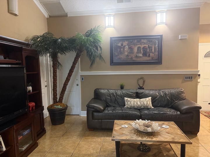 Relaxing Private Home With Pool Near Disney - Orlando