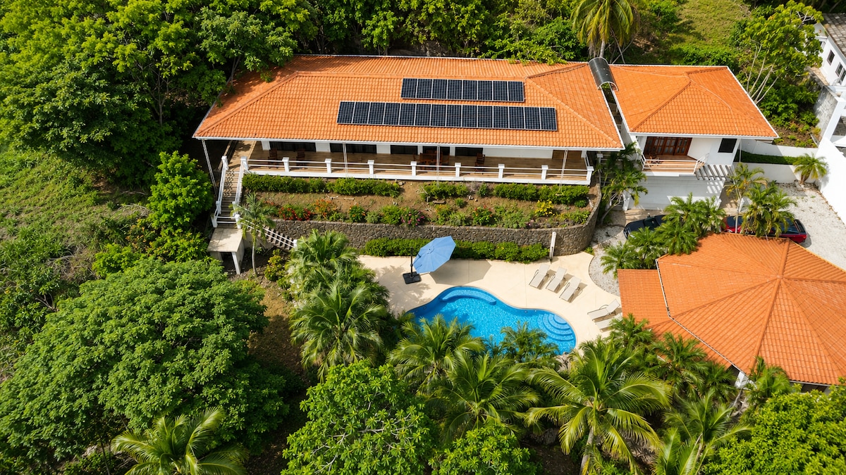 Ocean View Villa for Families & Groups • Sleeps 16
