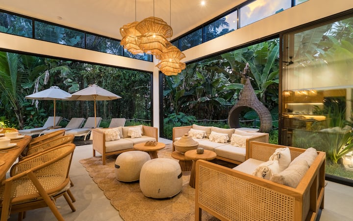 Villa Mathis:4 Ch Piscine Infinity & Baignoire Ext - Ubud