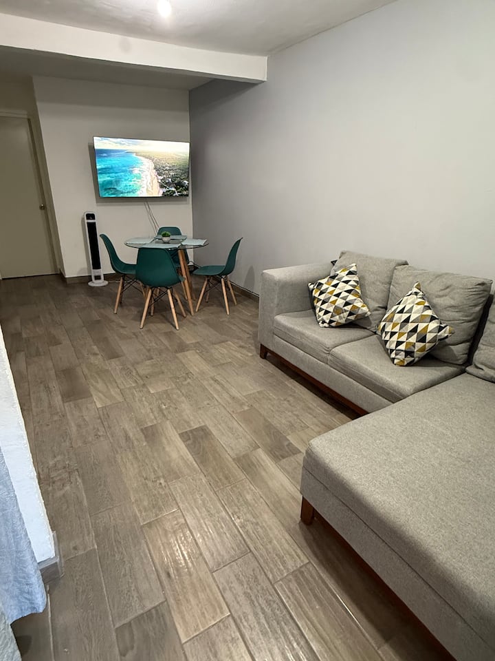Casa Completa 2 Pisos Con 4 Habitaciones Y Terraza - Tijuana