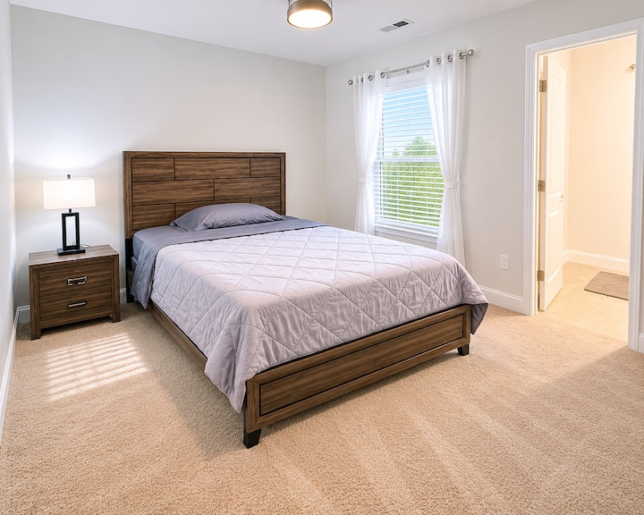 Upstairs room has full bed picture - Entire home in Garner near Raleigh NC 27529